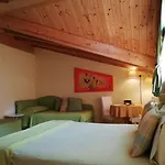 Domus Traiani 4*