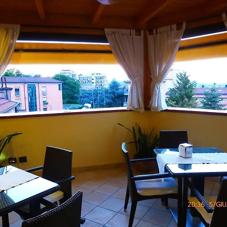 Domus Traiani לינה וארוחת בוקר 4*