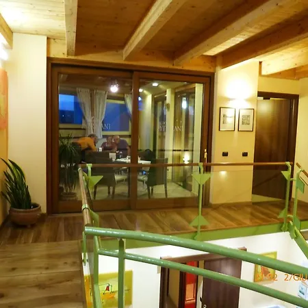 Domus Traiani 4*