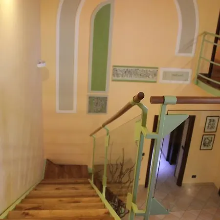 Domus Traiani Nocleg ze śniadaniem 2*
