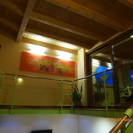 Domus Traiani בנוונטו