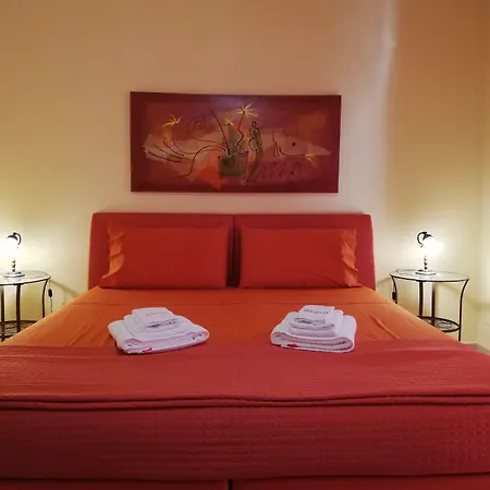 Domus Traiani Bed & Breakfast 4*