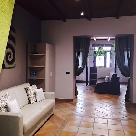 Bed & Breakfast Domus Traiani 4*