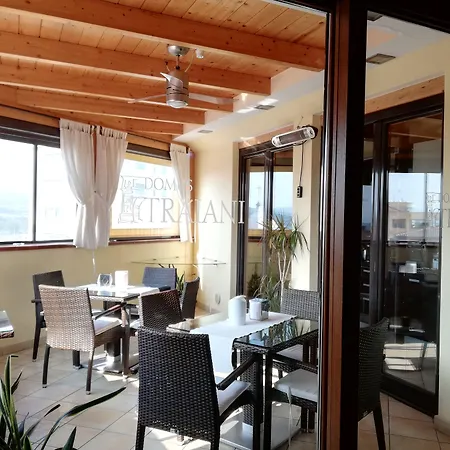 Domus Traiani 4* בנוונטו
