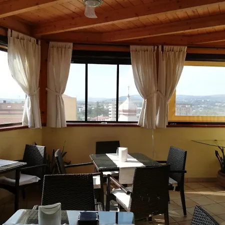 Domus Traiani לינה וארוחת בוקר בנוונטו
