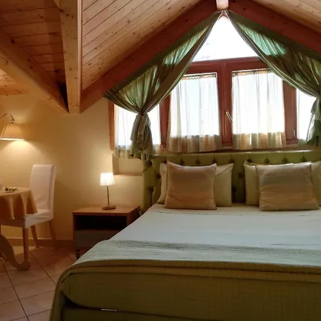 Domus Traiani Bed & Breakfast