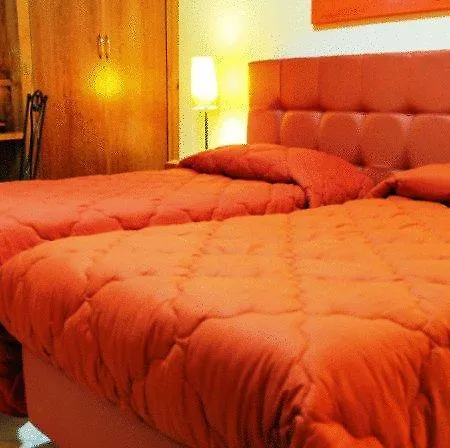 Couette-café Domus Traiani 2*