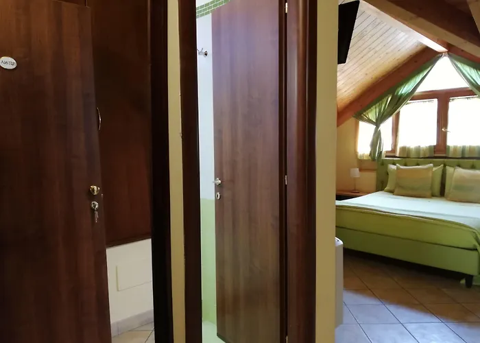 Domus Traiani Bed and Breakfast 4*