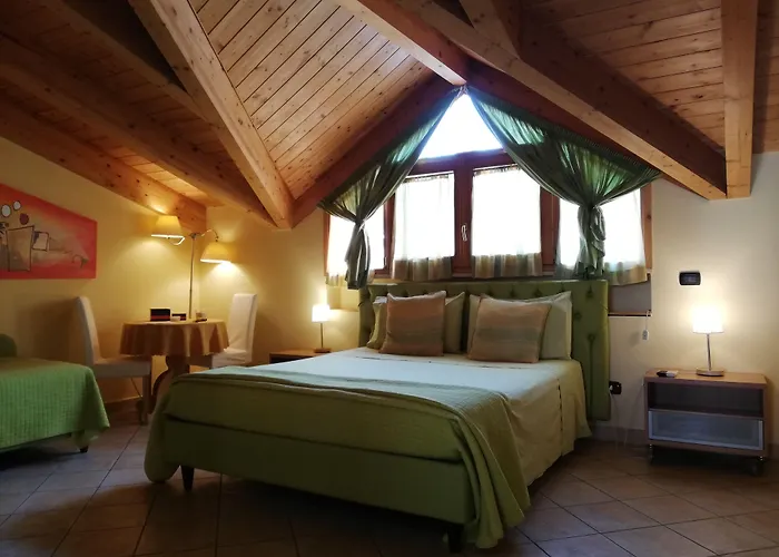 Domus Traiani 4* Μπενεβέντο