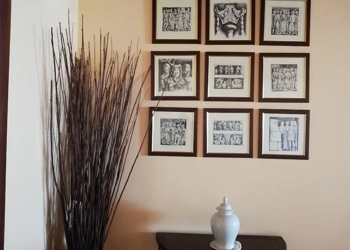 Domus Traiani Bed and Breakfast 4*